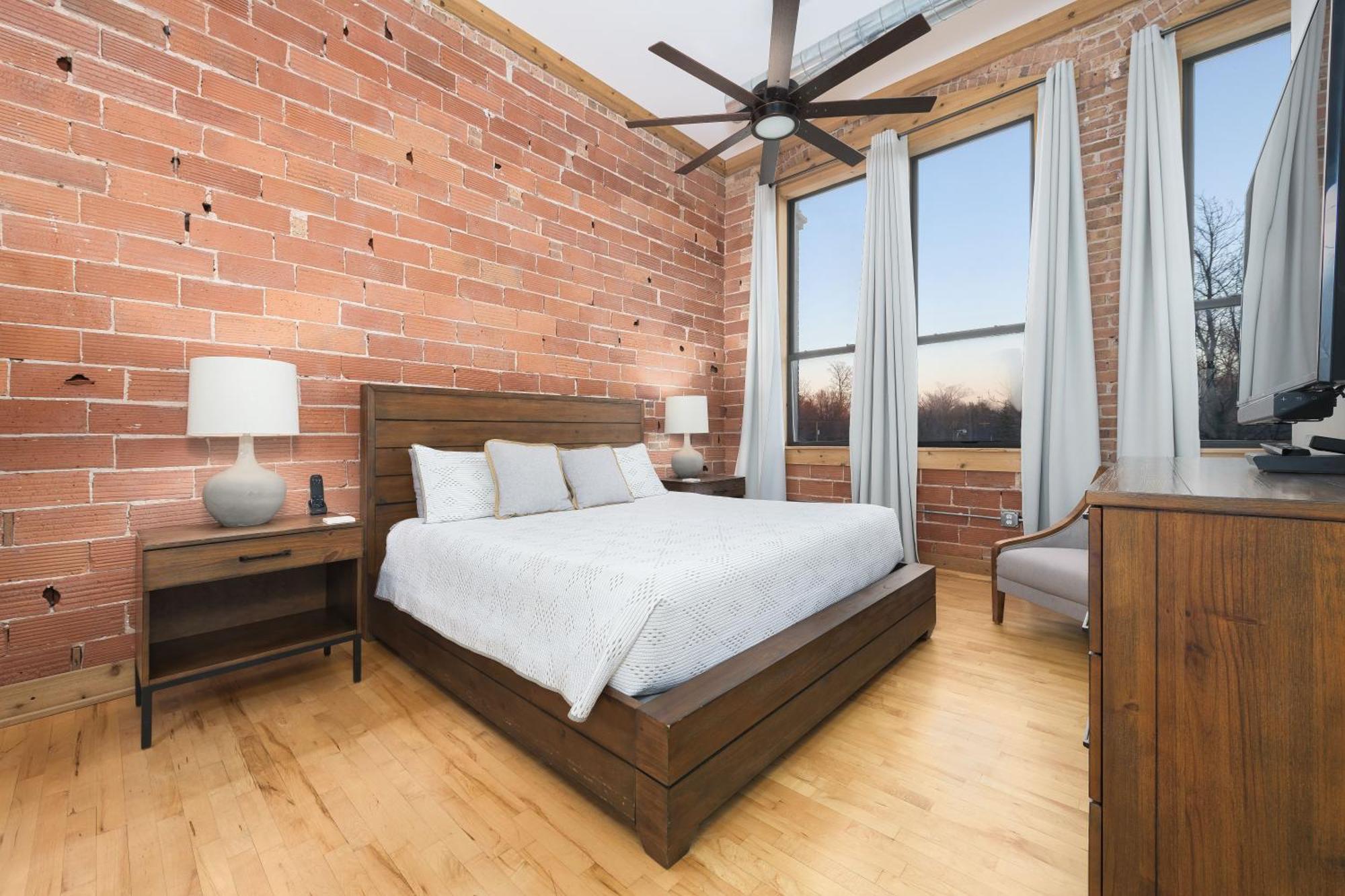 Central Lofts Condo- Year Round Pool- Hot Tub- Close To Beach South Haven Exterior foto